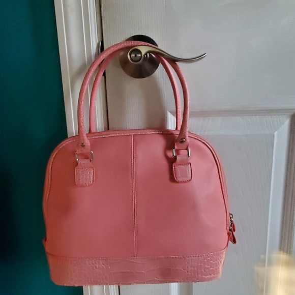 Pink purse - Picture 4 of 8